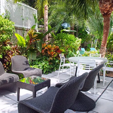 Coco Plum Inn